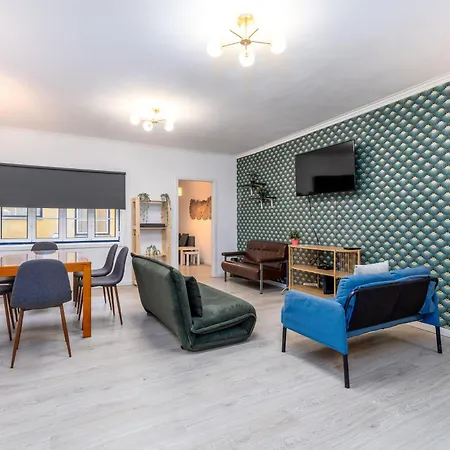 Renov Nov24 Clerigos Premium With Self Check In Apartment Porto Exterior photo