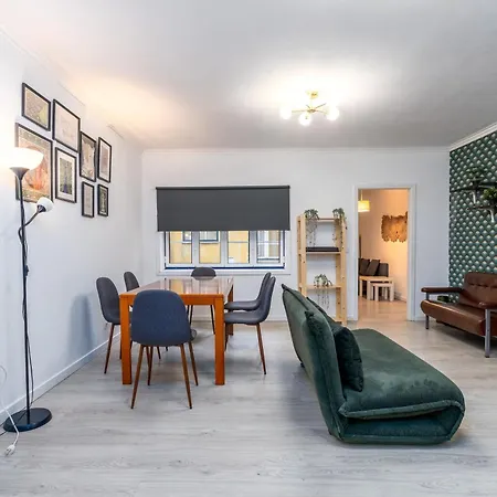 Renov Nov24 Clerigos Premium With Self Check In Apartment Porto Exterior photo